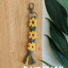 Macrame Keychain Flowers, flower keyring, macrame accessory - Image 2