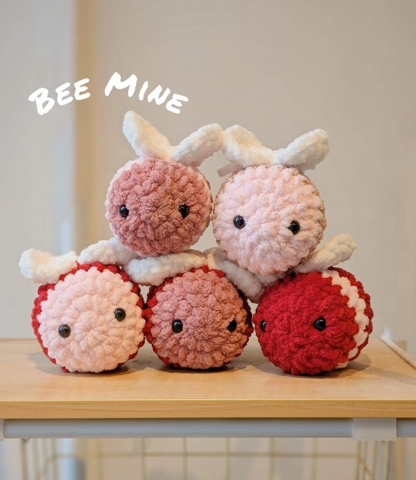 Valentine's Crochet Bee | Soft Amigurumi | Crochet Love Bee | Handmade Plushie | Valentine's Day Gift | Gift For Her